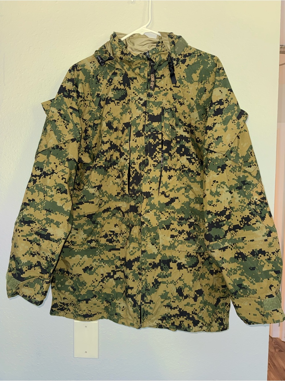 USMC APECS GORE-TEX Woodland MARPAT Parka/medium regular